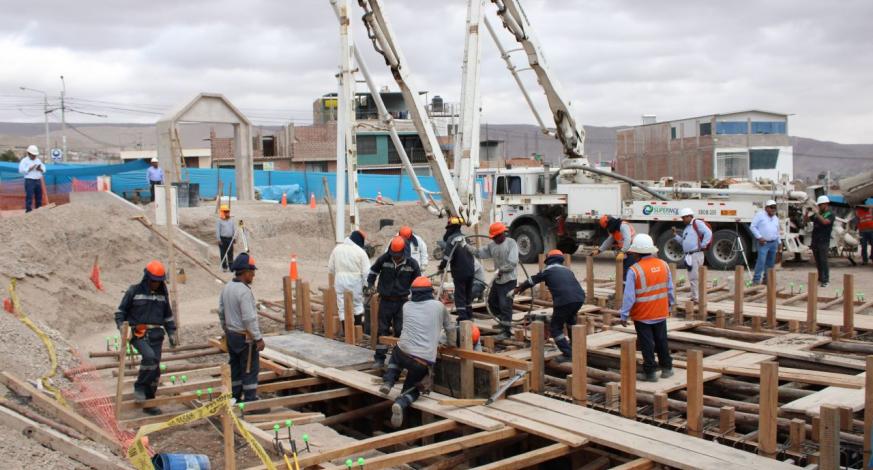 Se realizó el vaciado para almacenamiento de agua de la Plaza Cívica de Chen Chen, dicha acción comprende el proyecto: “Creación de los servicios cívico culturales de la Plaza Cívica del Centro Poblado de Chen Chen”
