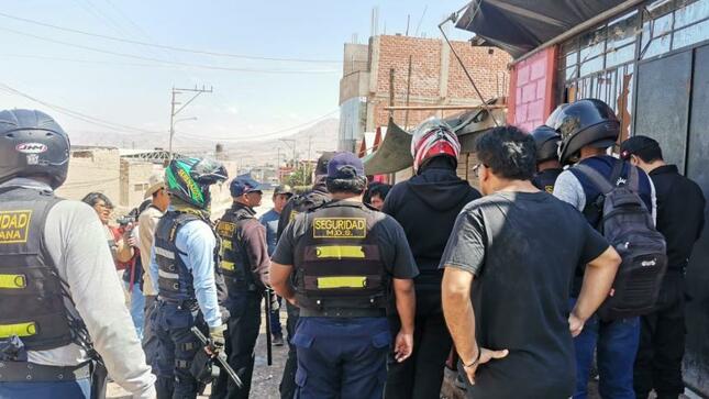 La Oficina de Seguridad Ciudadana de la Municipalidad Provincial Mariscal Nieto en coordinación con la Municipalidad Distrital de Samegua y la Policía Nacional del Perú realizó un operativo de control de licencias de funcionamiento.