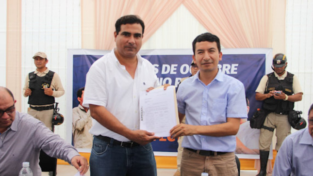 Gobernador prioriza paquete de ocho obras para distrito Veintiséis de Octubre