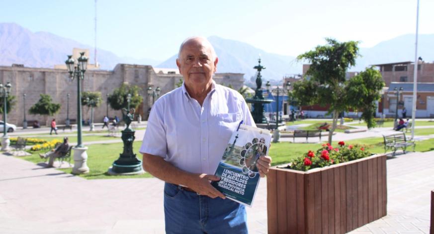 La capacitación de nuestras autoridades es clave para mejorar las capacidades en gestión pública y colaborar con el desarrollo de sus localidades, por ello la MPMN en convenio con la Escuela Mayor de Gestión Municipal, organiza durante dos días el "I Encuentro de Alcaldes y Regidores de la Provincia Mariscal Nieto".