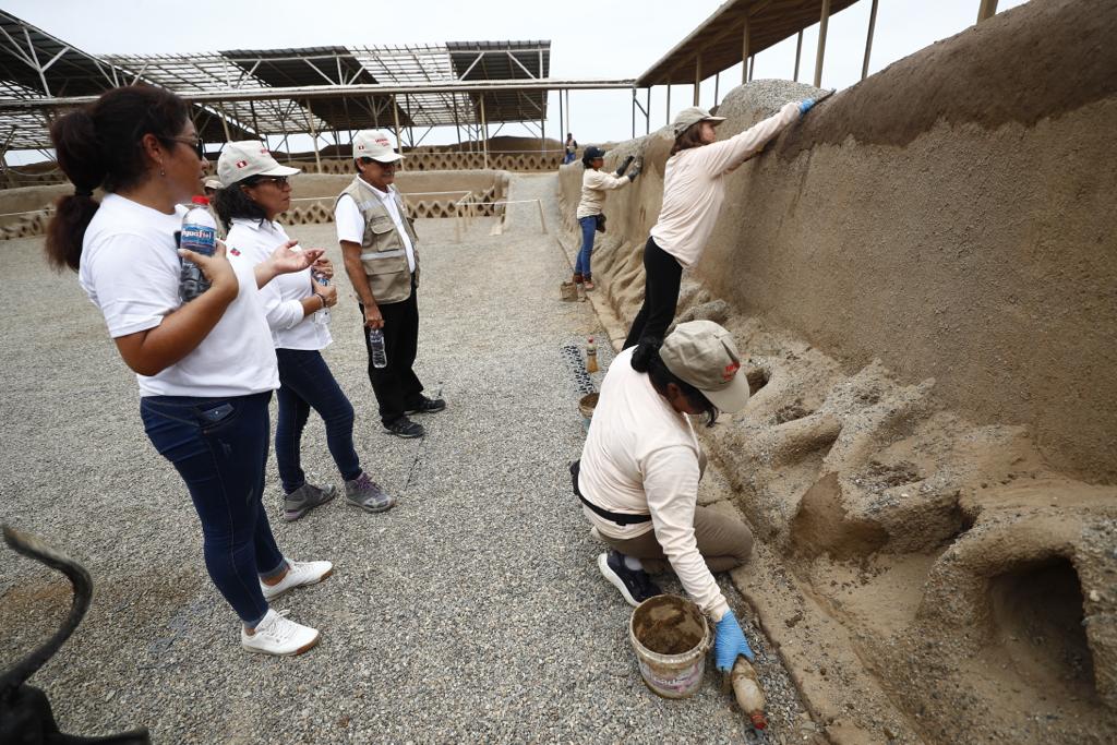 Trujillo: Ministra de Cultura supervisó los trabajos de protección y cuidado del Complejo Arqueológico Chan Chan y el Museo de Sitio