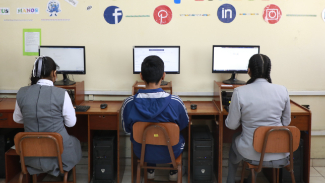 La Contraloría General amplió hasta el 18 de mayo el plazo para que los estudiantes de secundaria del departamento de Apurímac participen en la veeduría escolar del programa “Auditores Juveniles”, con la finalidad de que puedan verificar el buen inicio del año escolar 2023 en sus respectivos centros educativos.