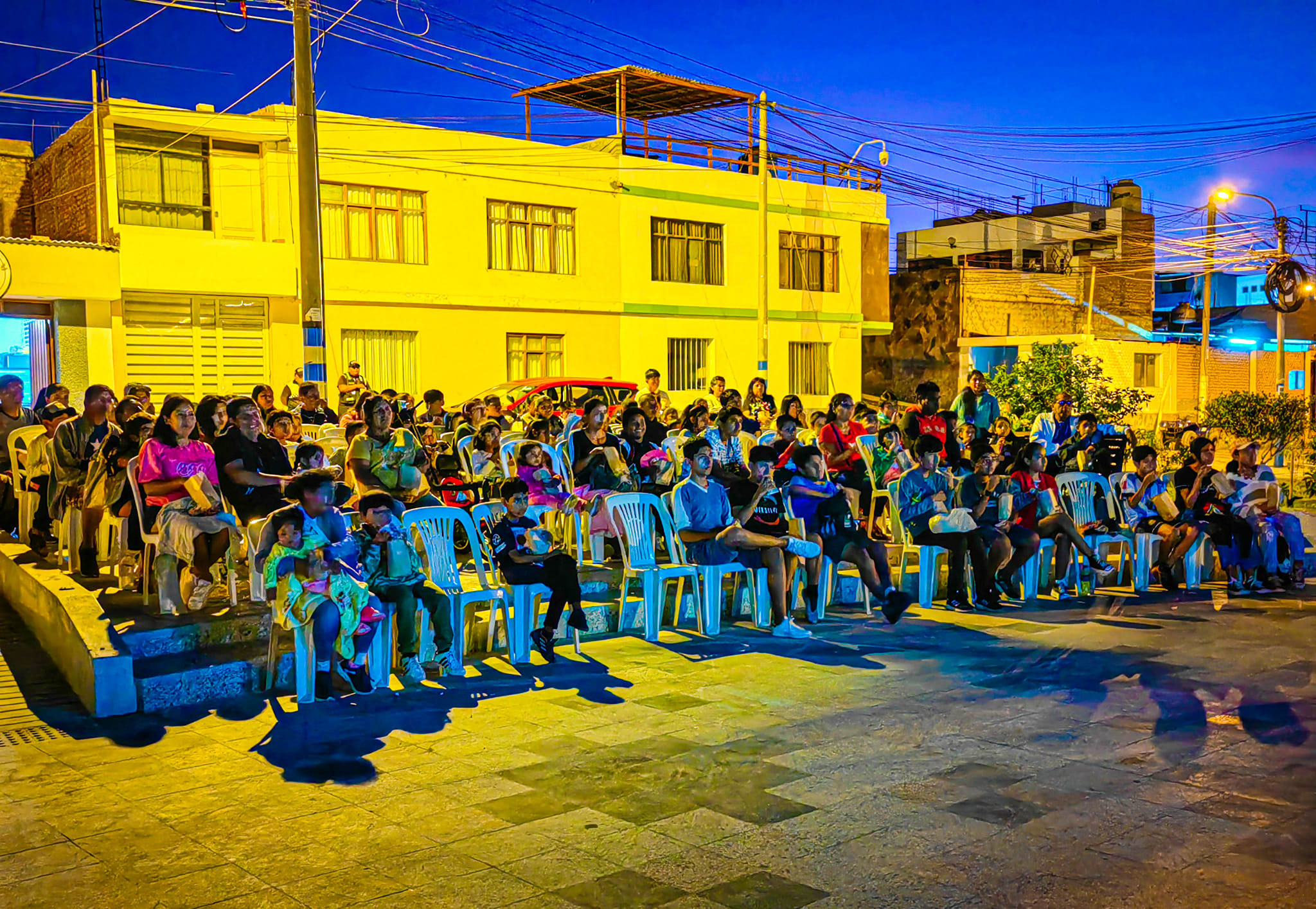 Con gran éxito se llevó a cabo el tercer municine “el cine para todos" con dos películas en una sola función