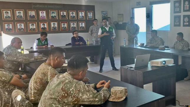 La Municipalidad Provincial Mariscal Nieto, a través de la Sub Gerencia de Gestión del Medio Ambiente y Sub Gerencia de Servicios Públicos, realizan capacitación intensiva a miembros de la Escuela de Aviación del Ejército del Perú.