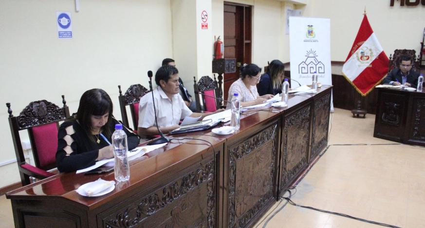 se aprobó por unanimidad el presupuesto para la implementación del PROCOMPITE 2023 de nuestro municipio por un valor de ocho millones de soles, que permitirá que empresas debidamente formalizadas presenten sus planes de negocios con los niveles actuales de procesos, es decir ejecución, autorización e implementación.