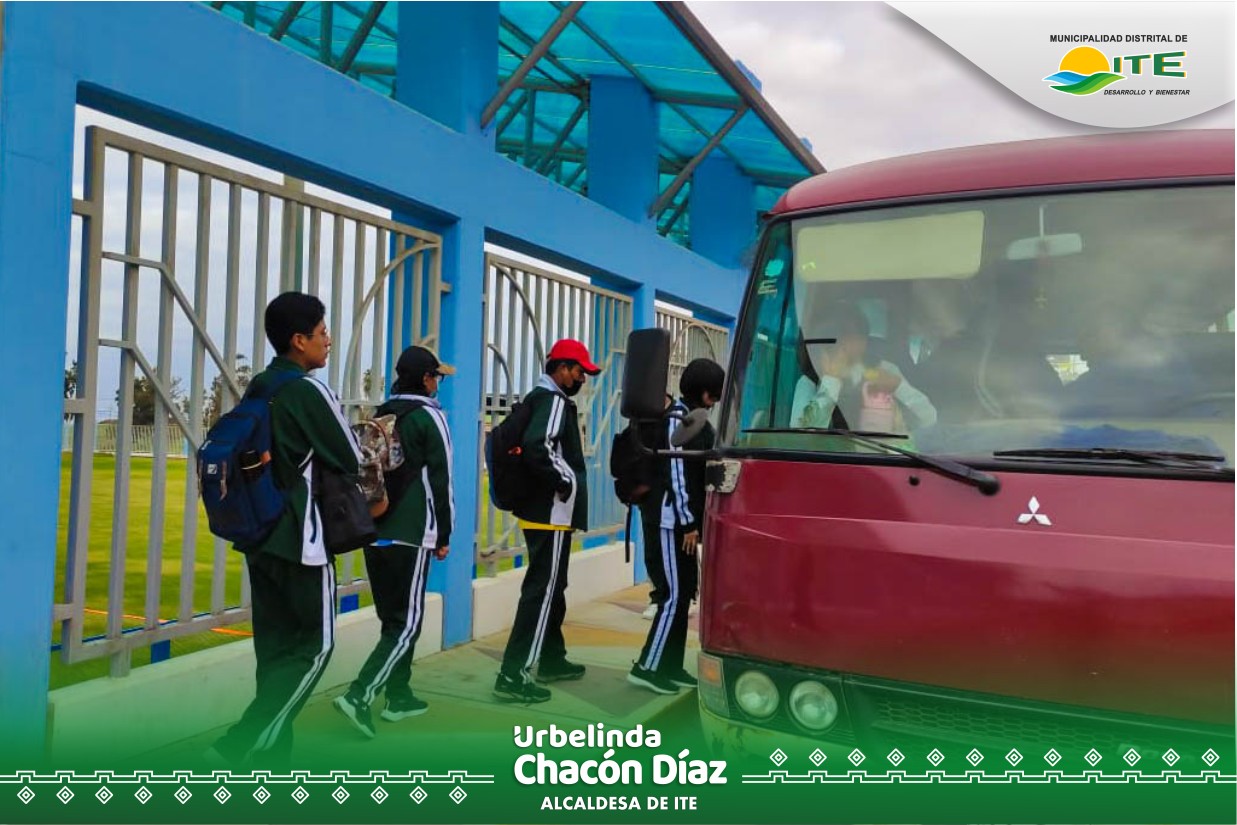 🚍 El 𝗯𝘂𝘀 𝗲𝘀𝗰𝗼𝗹𝗮𝗿 de la Municipalidad Distrital de Ite continúa recorriendo todo el distrito llevando a los niños, niñas y adolescentes a sus centros de estudio.