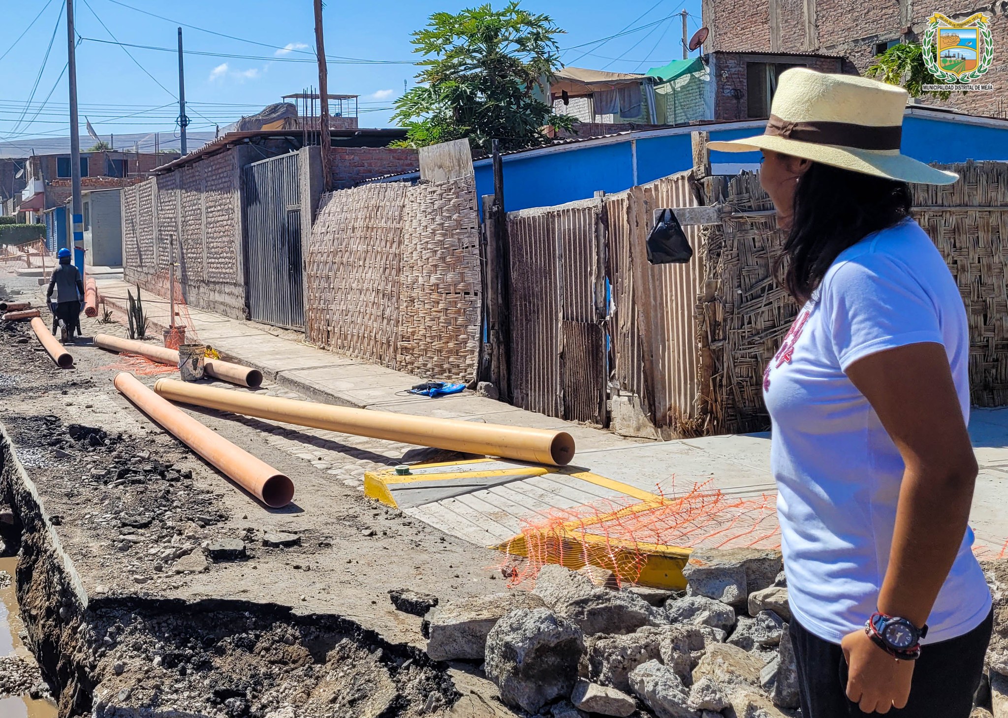 La Ing. Diana Sosiree Aspilcueta Cáceres, alcaldesa de Mejía supervisó los avances de la segunda etapa de la obra “Mejoramiento del Servicio de Transitabilidad Vehicular y Peatonal de la Urb. José Carlos Mariátegui”