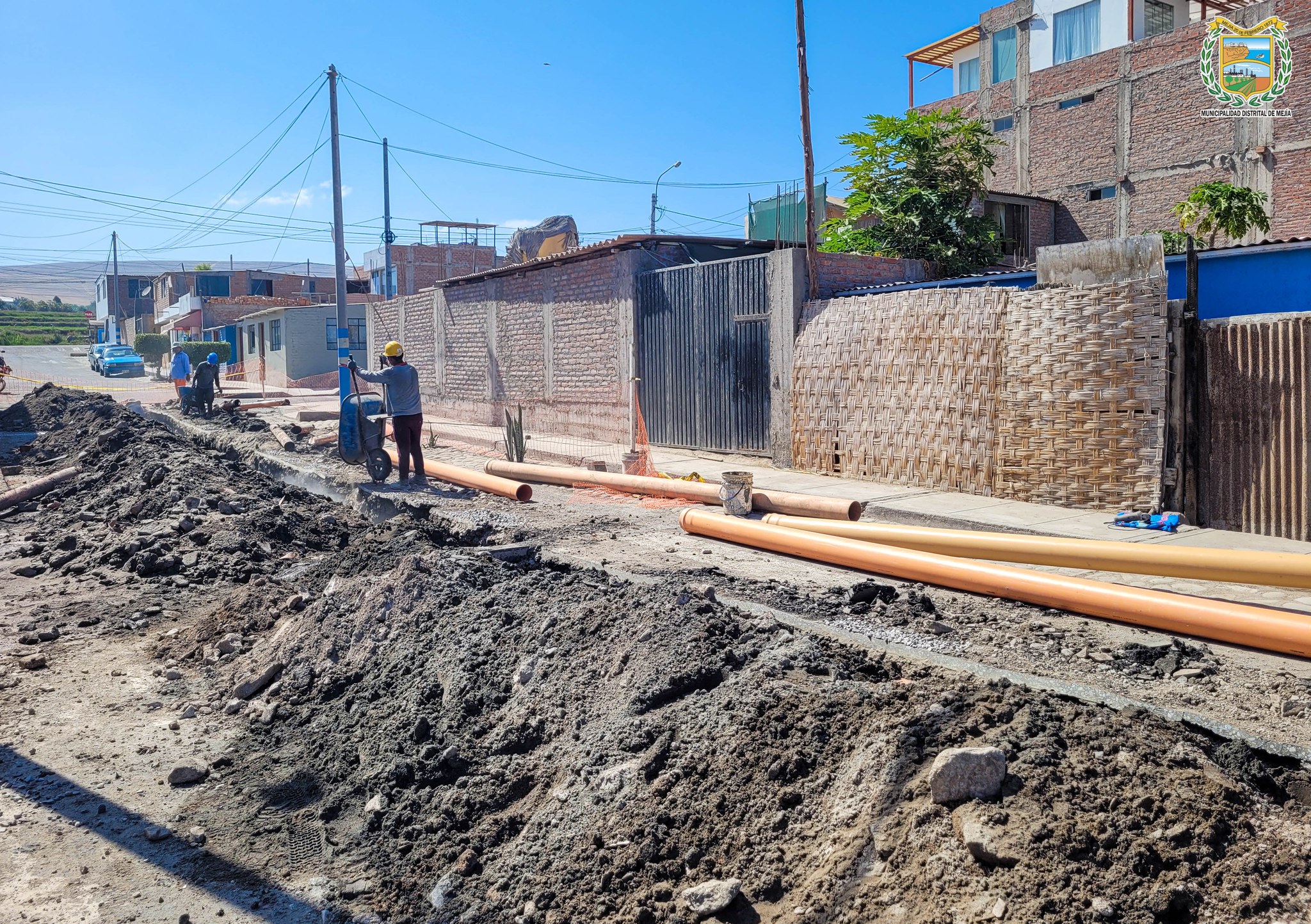 La Ing. Diana Sosiree Aspilcueta Cáceres, alcaldesa de Mejía supervisó los avances de la segunda etapa de la obra “Mejoramiento del Servicio de Transitabilidad Vehicular y Peatonal de la Urb. José Carlos Mariátegui”