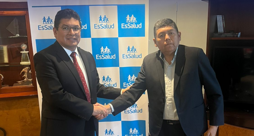El alcalde provincial de Mariscal Nieto, John Larry Coayla, cumplió una recargada agenda en la ciudad de Lima. A tempranas horas visitó el Municipio de Miraflores, donde uno de los temas tratados fue las audiencias de atención directa del alcalde y funcionarios con la población, además la manera como acentuar la cercanía con los ciudadanos a base de transparencia y responsabilidad.