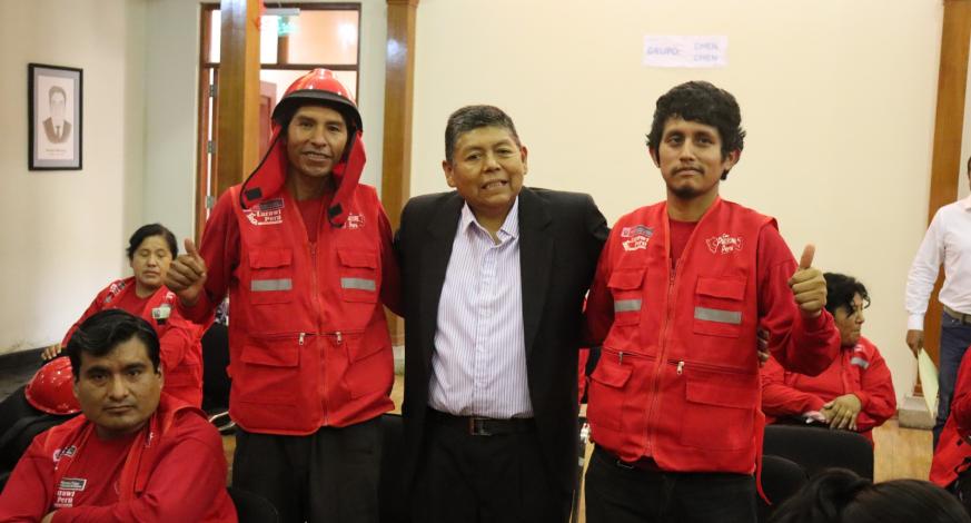 Con el objetivo de aumentar la generación de empleo en nuestra localidad, John Larry Coayla, burgomaestre provincial, presidió la ceremonia de inicio de actividades de mantenimiento entre la Municipalidad Distrital de Mariscal Nieto y Lurawi Perú, evento desarrollado en el Centro Cultural Santo Domingo.