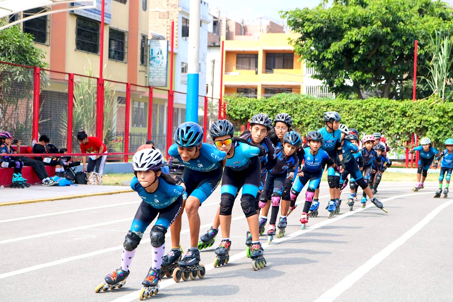 Primer Festival de Patinaje en SJL reunió a campeones nacionales e internacionales