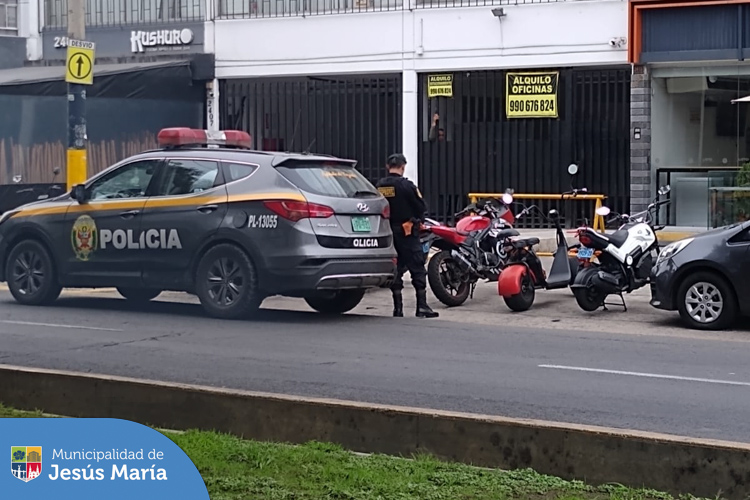 Con el objetivo de detectar adulteraciones o modificaciones que puedan significar presuntos delitos de robo o receptación de vehículos y autopartes se realizó un 🕵️🚓 megaoperativo en las principales avenidas del distrito.