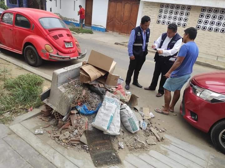 Ordenanza Municipal N° 042-2013-MPT, G-113, sanciona con el 40 % de la UIT a quienes dejen desmonte en el frontis de su vivienda.
