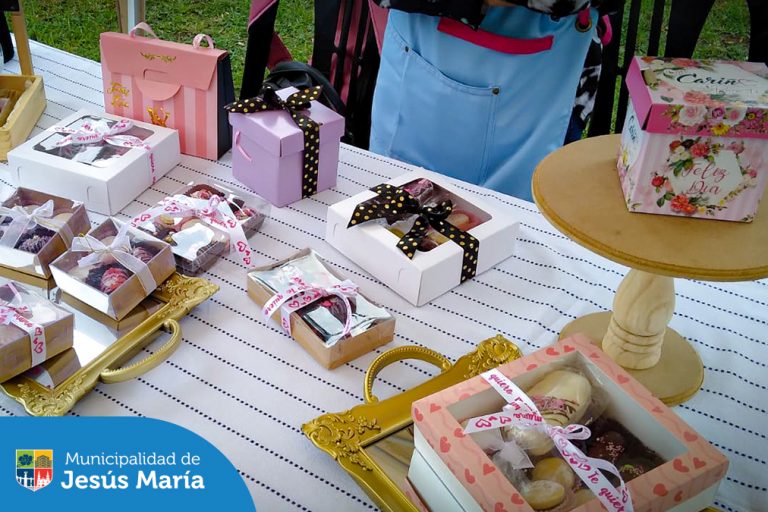 En esta oportunidad en el Parque Santa Cruz. Allí pudieron disfrutar de la 🤸 exhibición de gimnasia artística y un entretenido 💍 taller de joyería artesanal 👏 de nuestros amigos de Anbel