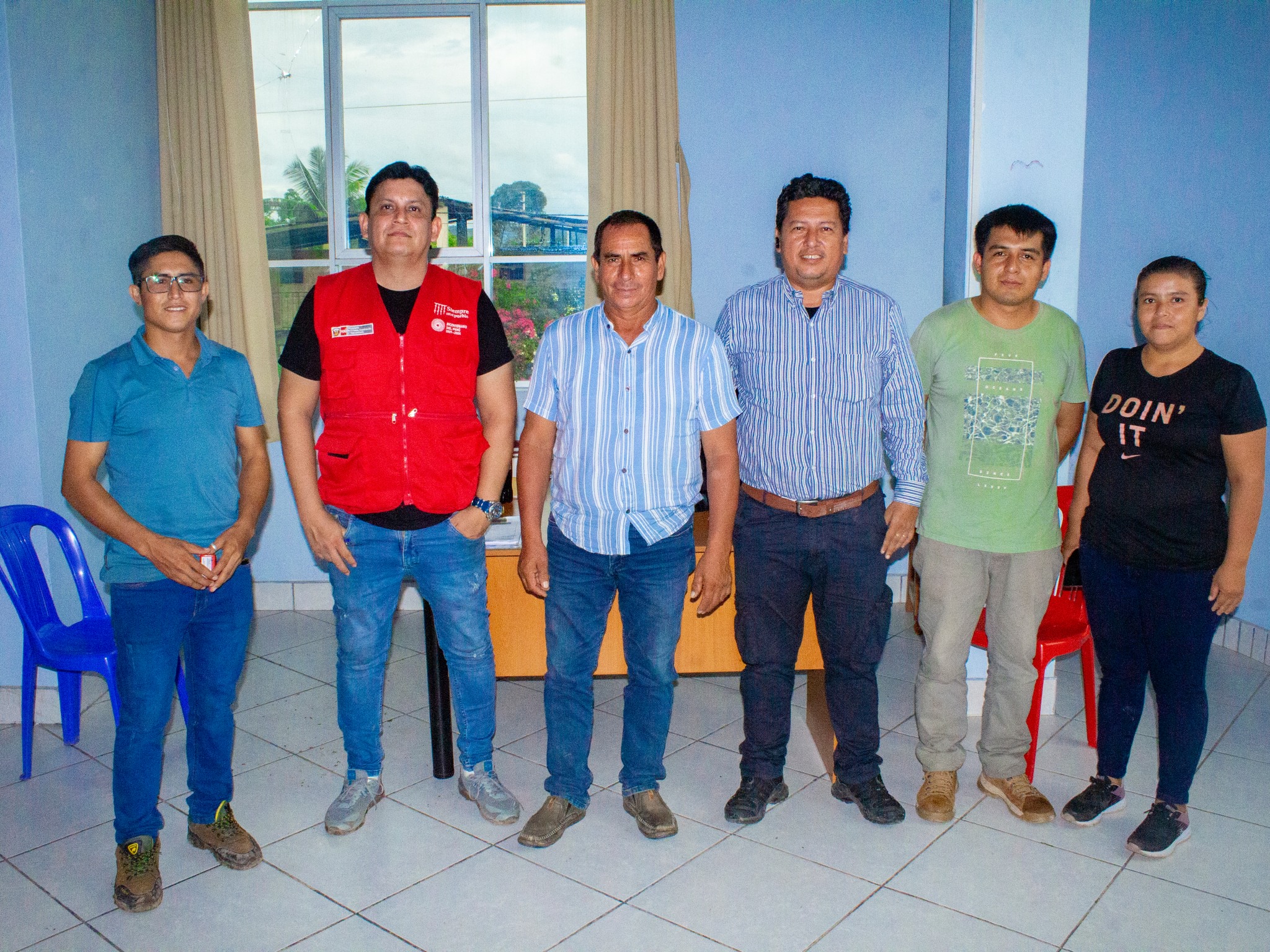 Fotografía en la cual contamos con la visita del Ministerio de Viviendas, Construcción y Saneamiento