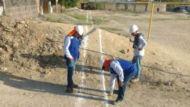 GORE entrega terreno e inicia trabajos en polideportivo 19 de Agosto de La Unión 