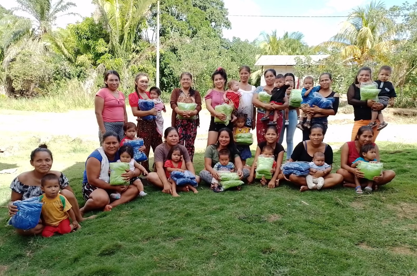 Ucayali: comenzó distribución de más de 3,400 kits de abrigo para niñas y niños usuarios de Cuna Más