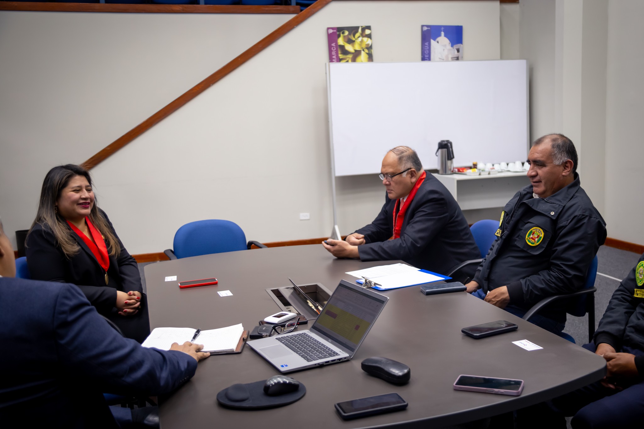Presidenta de la Corte Superior de Justicia de Cusco solicitó ampliación de cursos y vacantes para capacitar a jueces y trabajadores Sunat