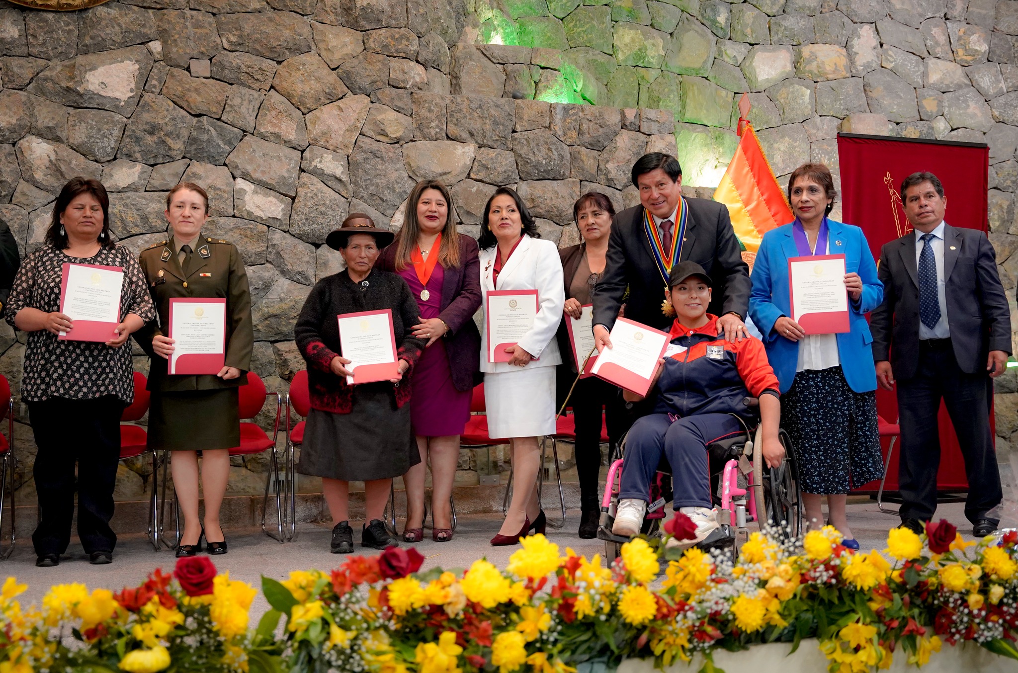 Madres Emprendedoras junto a la Presidenta de la Corte Superior de Justicia de Cusco