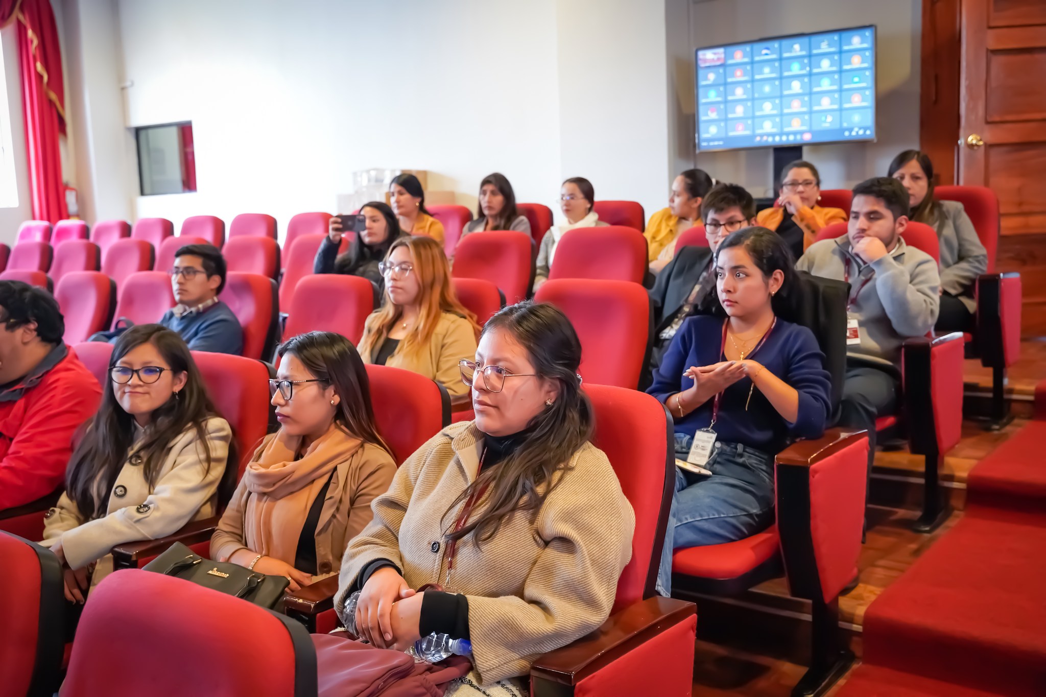 Corte Superior de Justicia de Cusco realizó charla sobre "Acoso Laboral"