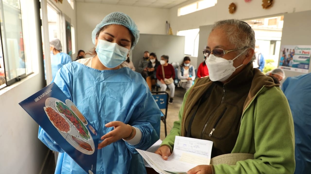 Chequéate Perú Cantante Ana Kholer accedió a servicios preventivos en Centro de Salud Todos los Santos de San Borja