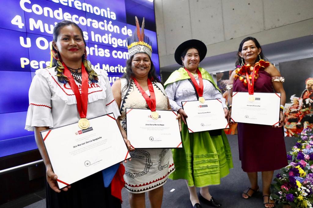 Gobierno reconoce a lideresas indígenas u originarias por contribuir al desarrollo de sus comunidades y la transmisión de conocimientos