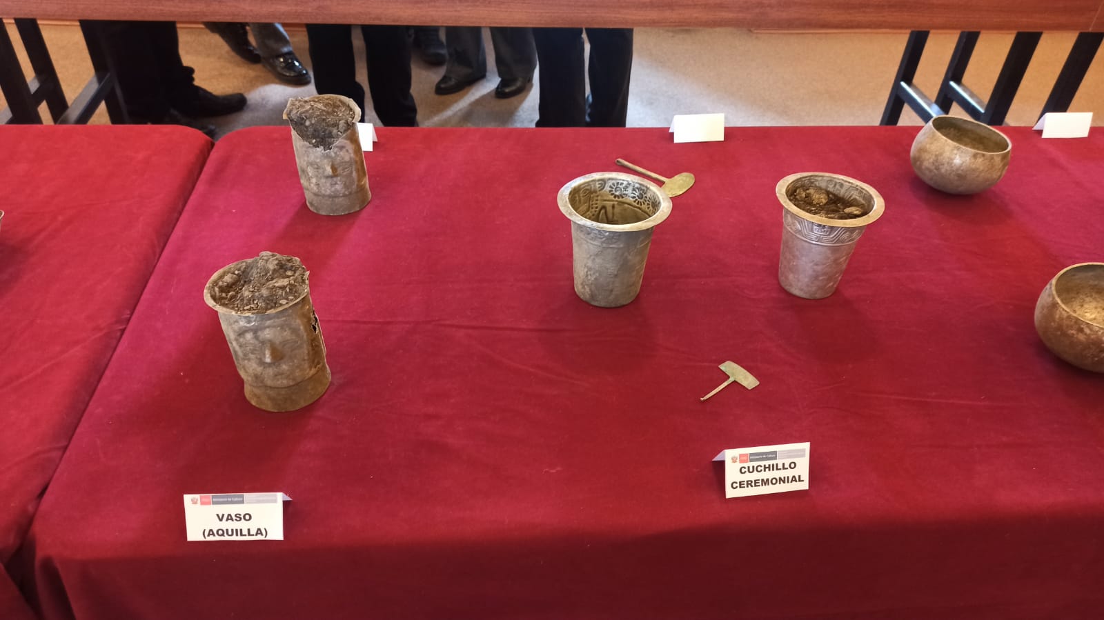 Cusco: Ministerio de Cultura realizó importante hallazgo de 38 piezas metálicas prehispánicas en investigación arqueológica en Vilcabamba