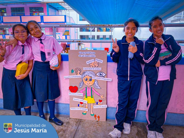 ➡️ Con el objetivo de fortalecer la conciencia ambiental y la responsabilidad por cuidar el planeta 🌎, la Municipalidad de Jesús María ha iniciado la campaña de Promotoría Ambiental en los colegios de nuestro distrito.
