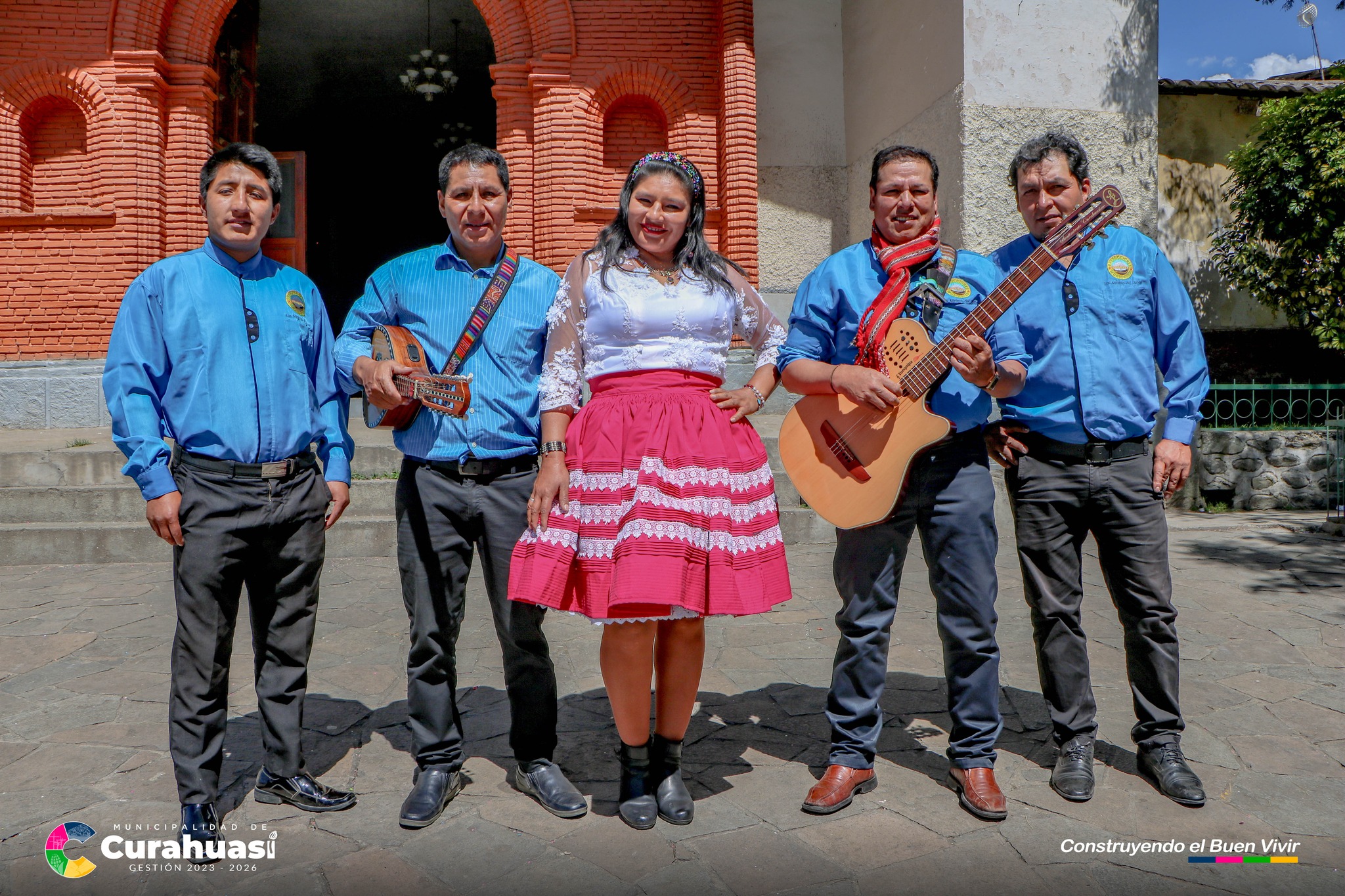 Artistas Curahuasinos Fueron Reconocidos Por La Municipalidad.
