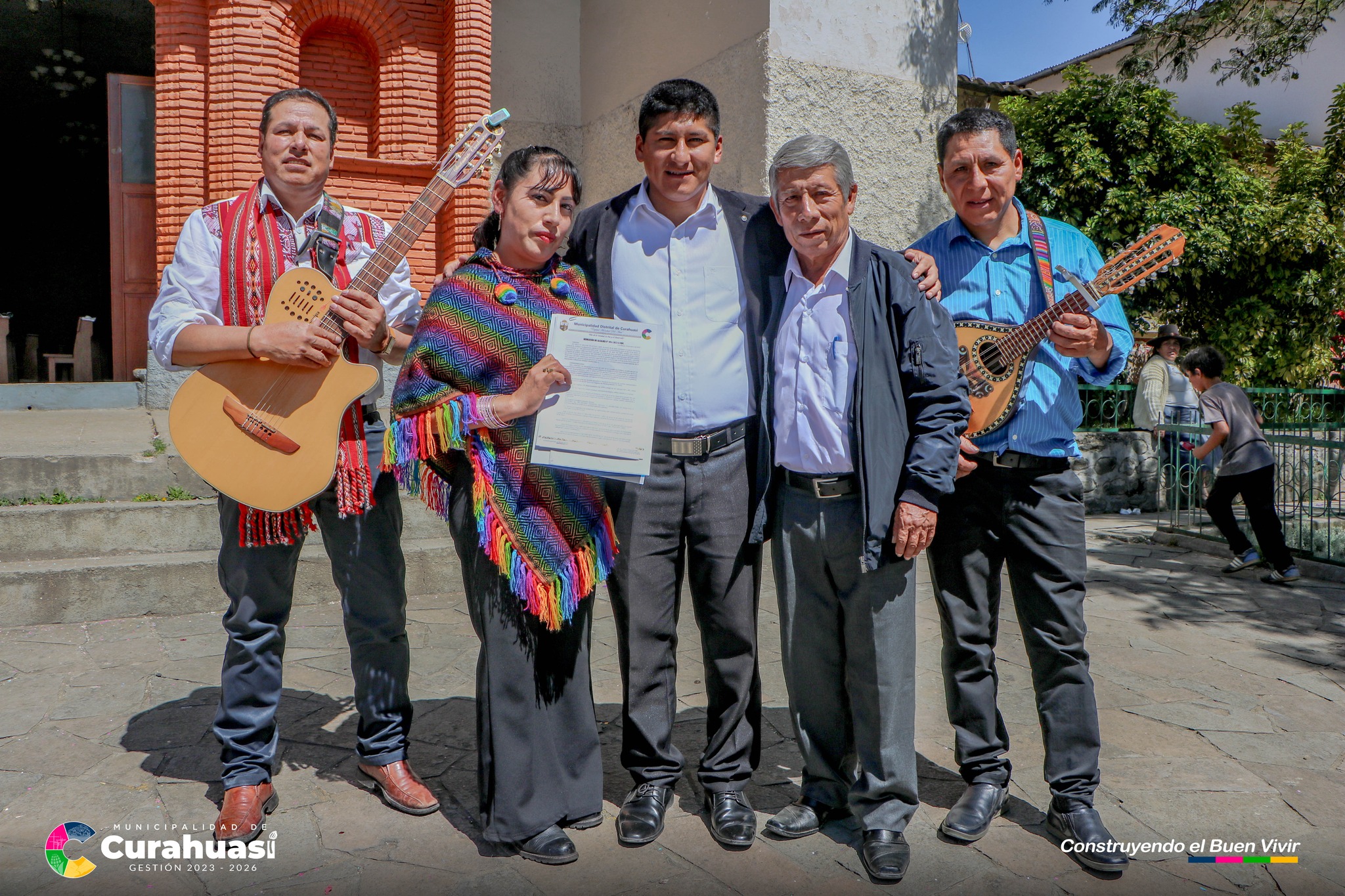 Artistas Curahuasinos Fueron Reconocidos Por La Municipalidad.