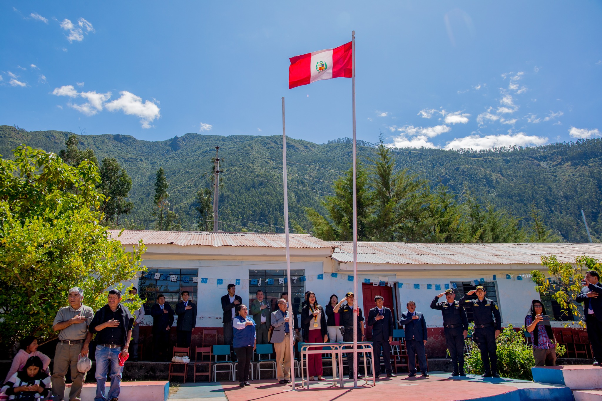 I.E. benjamín Herencia Zevallos de Tintay celebró a lo grande su 57° aniversario con presencia de consejera regional y titular de la DREA