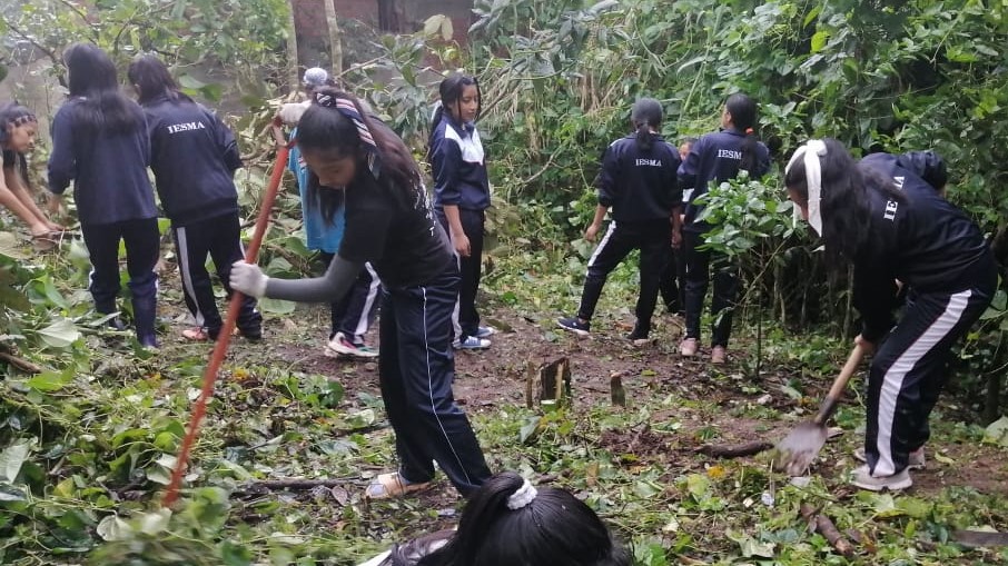 Implementación de proyectos ambientales escolares en Canchaque y San Miguel de El Faique