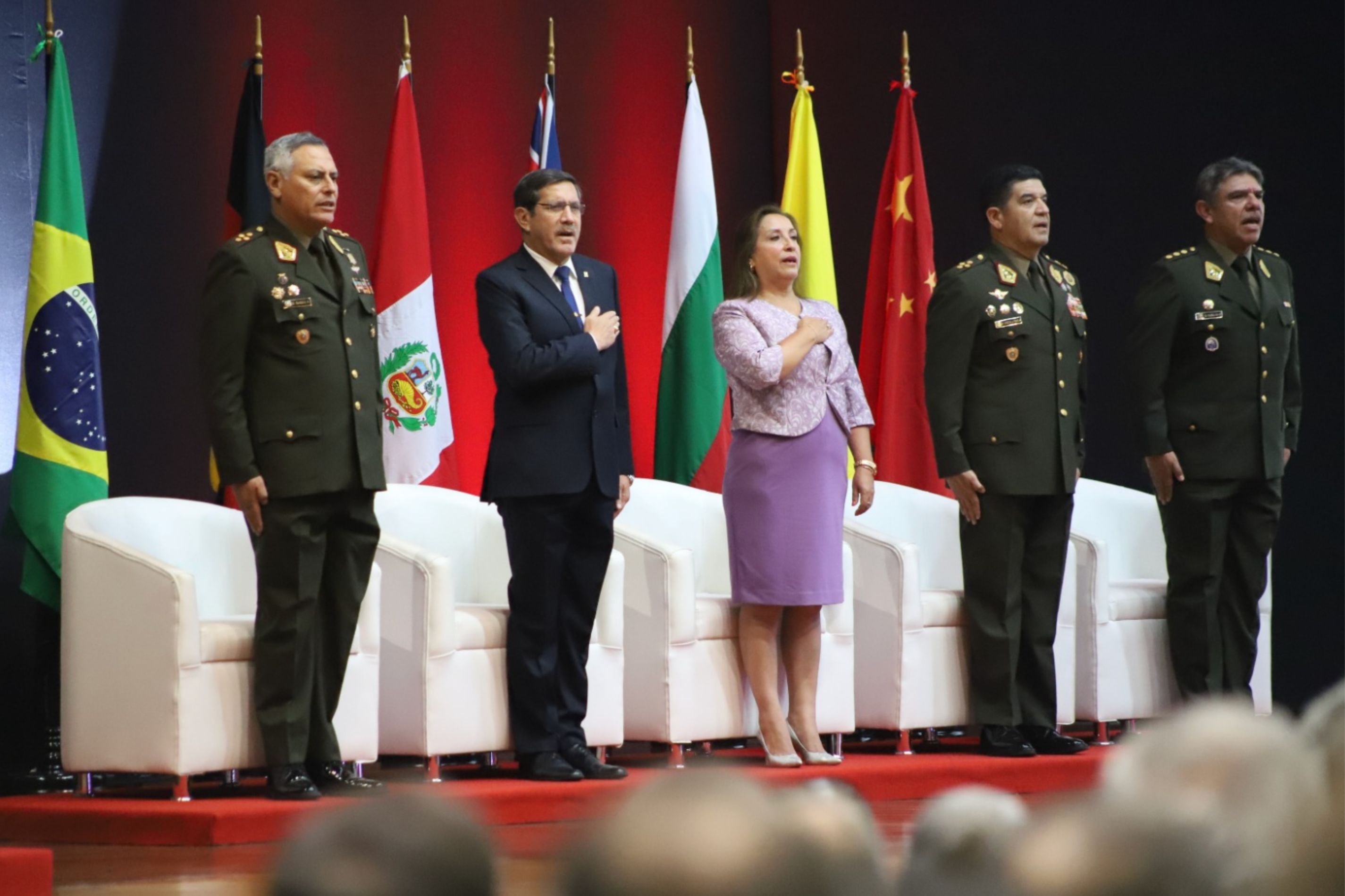 Jefe del Comando Conjunto participa en ceremonia de inauguración del SITDEF 2023