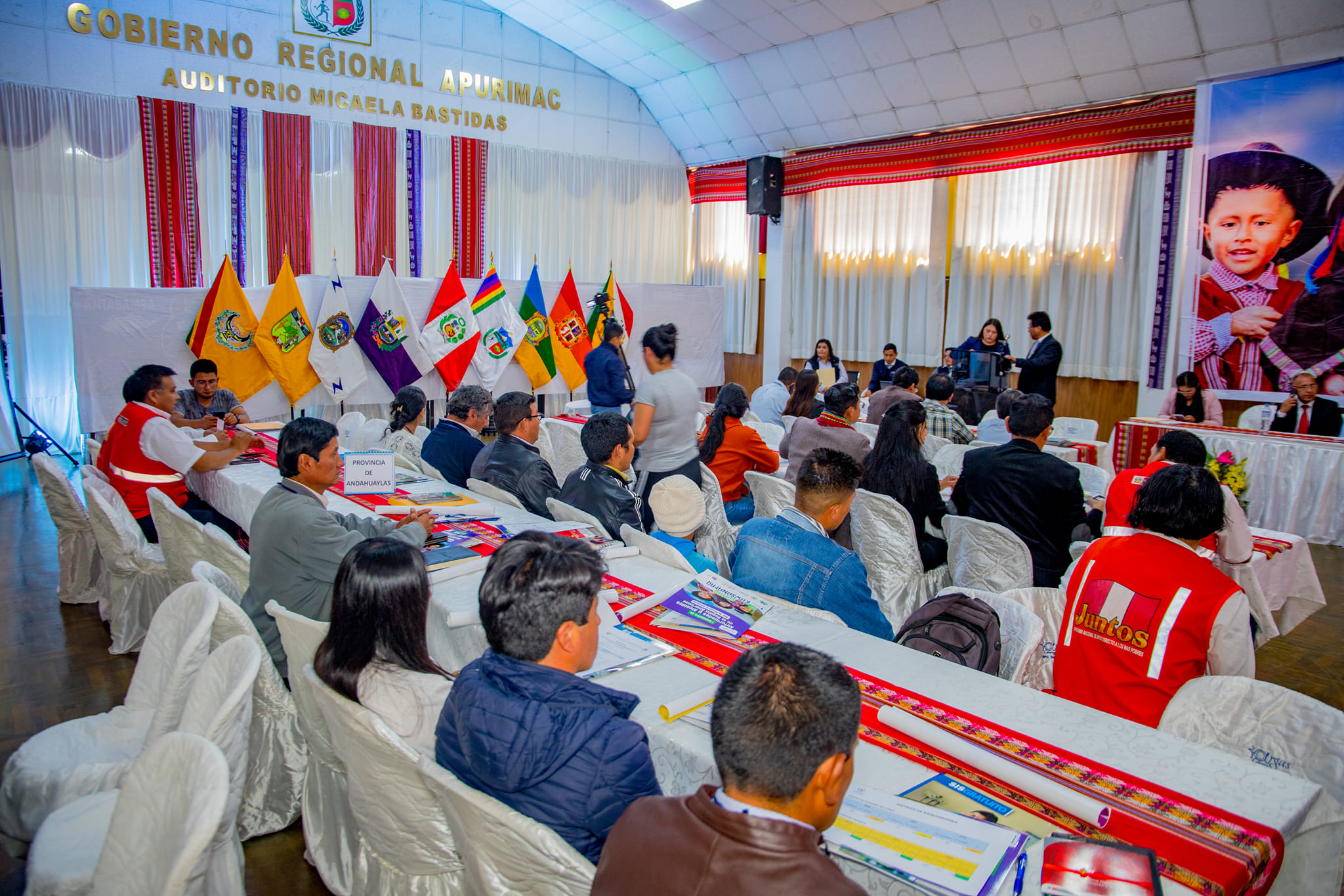 Trabajadores reciben atención de salud gratuita en el marco de “Chequéate Apurímac” para prevenir enfermedades
