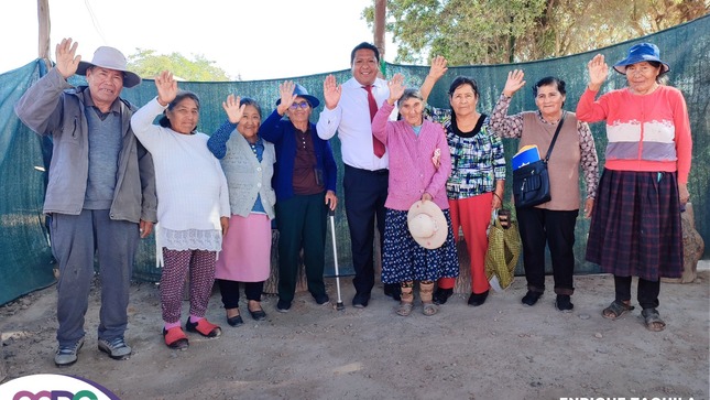 Visita a los adultos mayores de Cerro Blanco