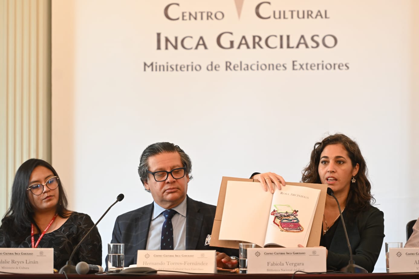 “III Festival Internacional del Libro Cartonero. Tránsitos y Adaptaciones”