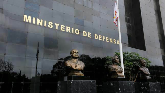 Fachada del MINDEF