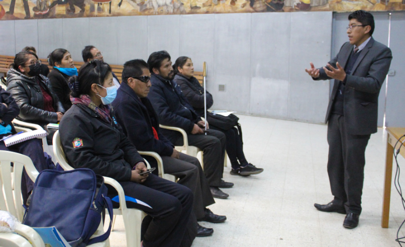 El responsable de la Oficina Municipal de Atención a la Persona con Discapacidad (OMAPED) de la Municipalidad Provincial de Puno Lic. Juan Carlos Mamani Mendoza, participó de una reunión de trabajo conjuntamente con las redes de salud de la región como son: Consejo Nacional para la Igualdad de Discapacidad (CONADIS), Oficina Regional de Atención a Personas con Discapacidad (OREDIS), Oficina Municipalidad de Atención a Personas con Discapacidad (OMAPED) y la Dirección Regional de Salud Puno (DIRESA).