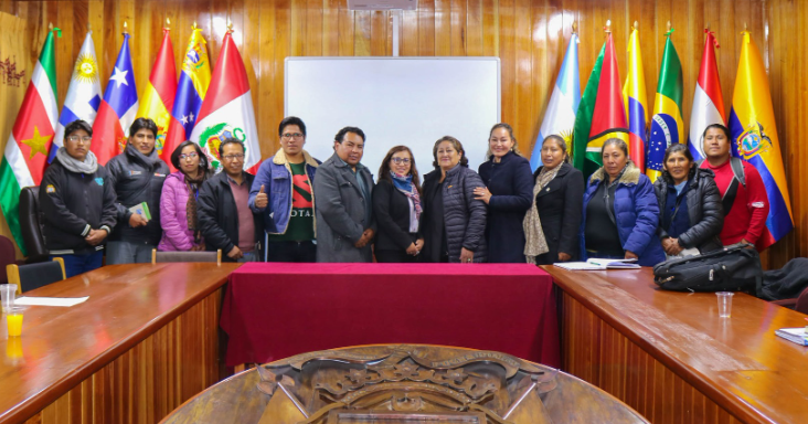 La Municipalidad Provincial de Puno y el Concejo Regional de Cultura en una reunión que tomó cita en la sala de banderas de la municipalidad, realizaron la presentación y evaluación del plan para el Quqawi Más Grande del Mundo, donde se designó responsabilidades para la realización de esta actividad.