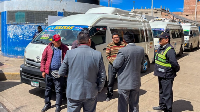 Con la finalidad de evaluar alternativas de ubicación de un paradero para los transportistas interurbanos que cubren las rutas de la zona norte, es decir Tiquillaca, Vilque, Mañazo, Huata, Coata, Capachica, Llachon, Paucarcolla, Atuncolla y centros poblados, la Gerencia de Transportes y Seguridad Vial y la Sub Gerencia de Inspecciones de Tránsito de la Municipalidad Provincial de Puno, convocó a una reunión para los próximos días.