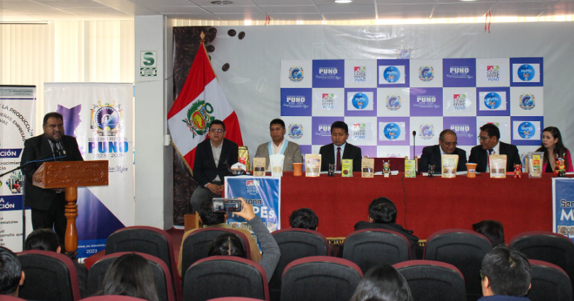 La Municipalidad Provincial de Puno como parte del Concejo Local para el Desarrollo de la Micro y Pequeña Empresa (COLOMYPE), y con el objetivo de impulsar la reactivación económica de cada sector en Puno, el primer regidor Salvador Hancco Aguilar, en representación del alcalde de Puno, Lic. Javier Ponce Roque, participó en la actividad de inauguración denominado “Semana de las MYPES 2023”.