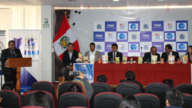La Municipalidad Provincial de Puno como parte del Concejo Local para el Desarrollo de la Micro y Pequeña Empresa (COLOMYPE), y con el objetivo de impulsar la reactivación económica de cada sector en Puno, el primer regidor Salvador Hancco Aguilar, en representación del alcalde de Puno, Lic. Javier Ponce Roque, participó en la actividad de inauguración denominado “Semana de las MYPES 2023”.