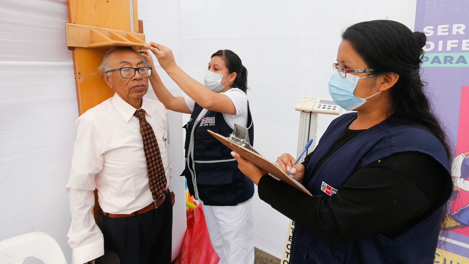 Minsa transfirió el 100 % de los recursos del SIS a los establecimientos de salud de todo el país