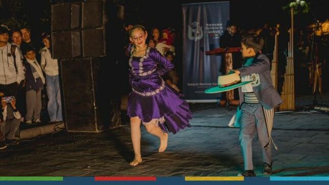  Revive con nuestras postales lo mejor de nuestro último viernes cultural 💃🏻.
Acompáñanos todos los viernes 🎨 a vivir de nuevas experiencias en diferentes puntos de nuestra ciudad. 