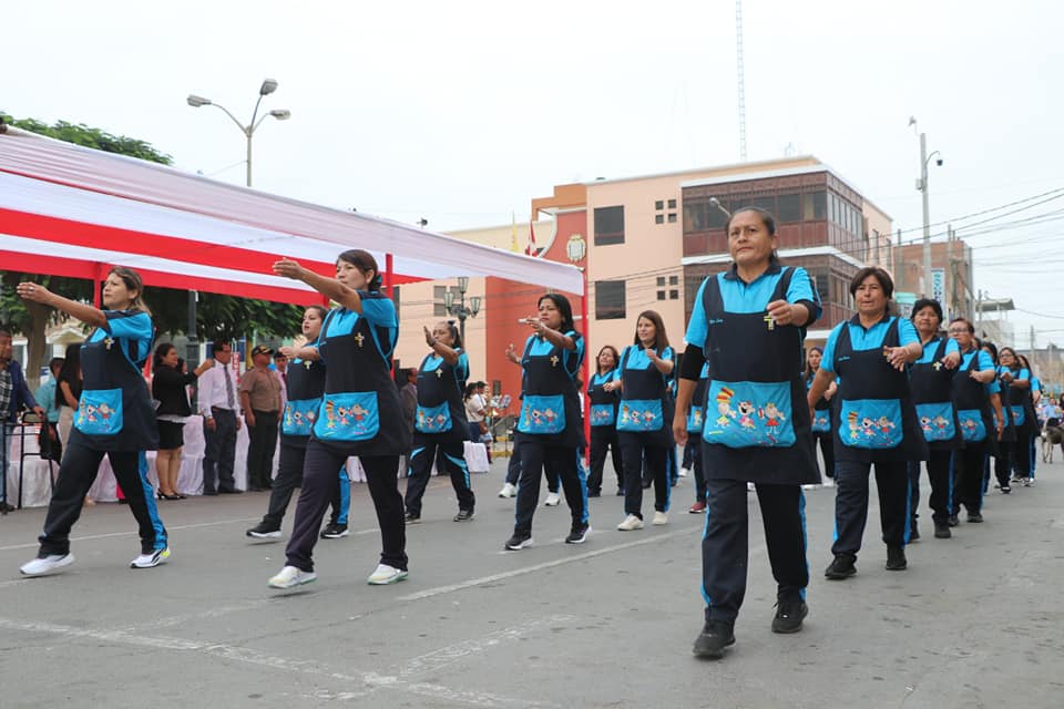 INSTITUCIONES EDUCATIVAS DEL NIVEL INICIAL PARTICIPARON DE LA CEREMONIA DE IZAMIENTO DEL PABELLÓN NACIONAL POR EL "DÍA DE LA EDUCACIÓN INICIAL"