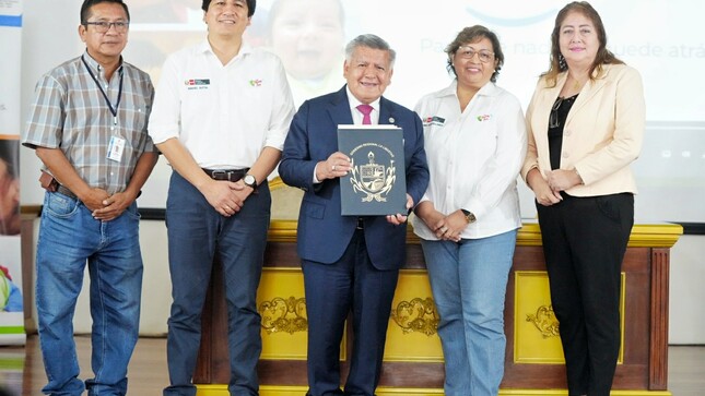 GORE tiene como prioridad invertir en niños de cero a cinco años y madres gestantes