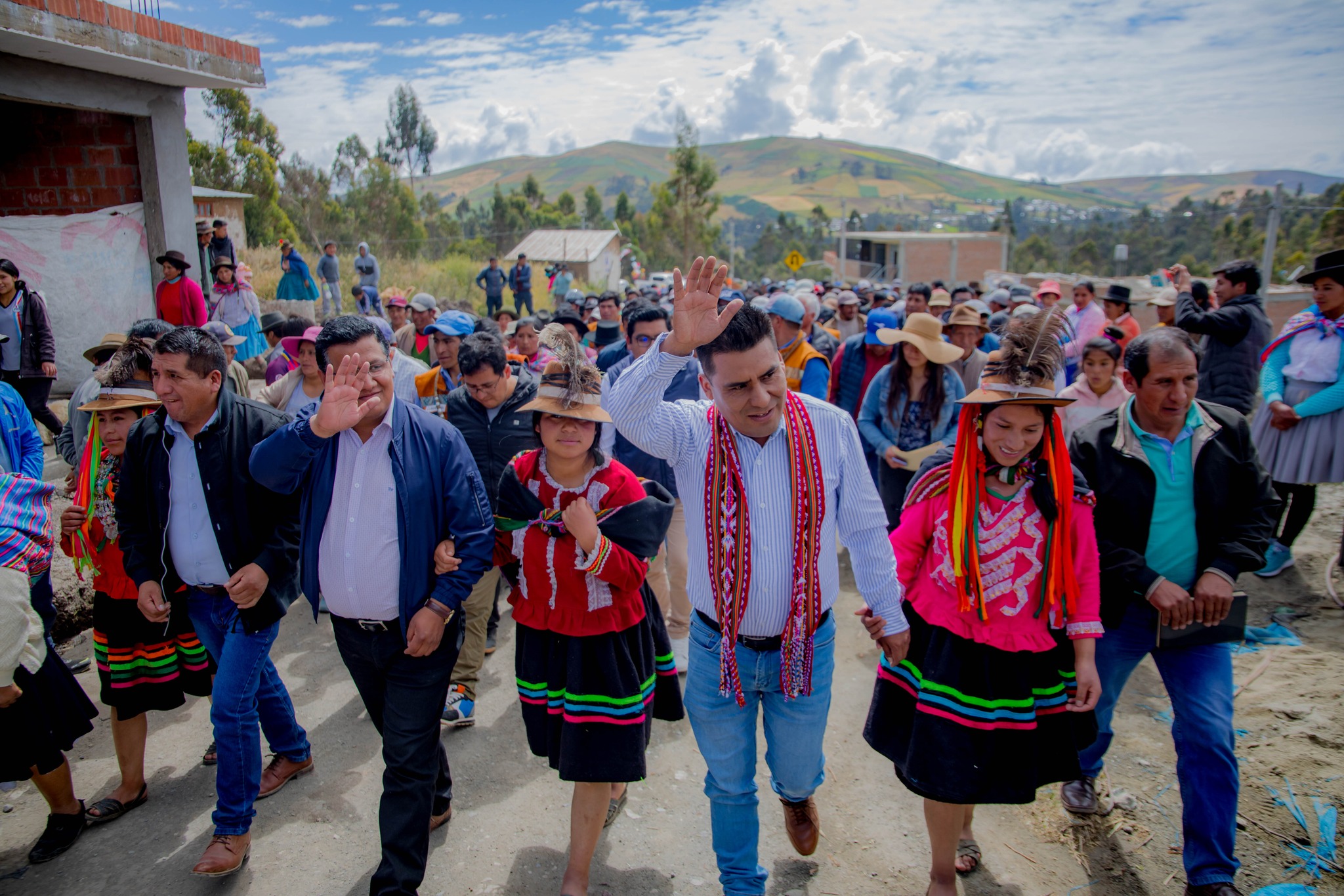 Gobernador Percy Godoy junto a alcaldes de Andahuaylas y San Jerónimo acuerdan trabajar de la mano por el desarrollo de Lliupapuquio