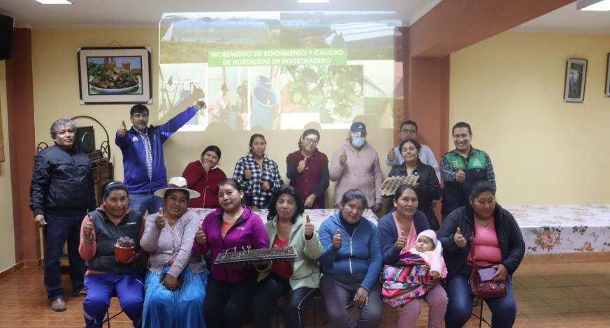 La comuna provincial, realizó para los representantes de diferentes comedores populares, la “Charla de cultivo hidropónico”. Esta acción busca enseñar a la población la técnica de la hidroponía.