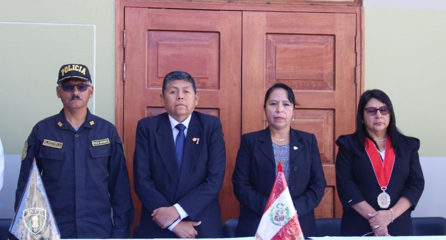 Nuestra autoridad edil provincial, John Larry Coayla, participó en el distrito de San Antonio en la ceremonia de reapertura del establecimiento de Asistencia Pos penitenciaria y de ejecución de penas limitativas de Derecho - Moquegua (Establecimiento de Medio Libre). En la actividad estuvieron presentes la Presidenta de la Junta de Fiscales de Moquegua, Dra. Katia Guillen Mendoza, el Procurador Público Anticorrupción, Carlos Ponce Arpasi y la Directora General de la Oficina Regional Sur INPE, Mg. Jeny Ramos Sosa.