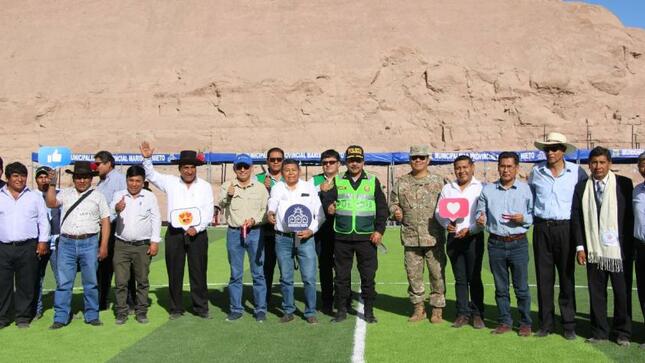 La autoridad edil provincial, CPC. Jhon Larry Coayla, se realizó la inauguración de la obra "Mejoramiento de los servicios deportivos de la Asociación de Residentes de Puno, Centro Poblado San Francisco”. Estuvo presente el Congresista de la República, Victor Cutipa, alcaldes distritales de Torata, San Cristóbal, Cuchumbaya; así como autoridades de la Policía Nacional del Perú y representantes de la sociedad civil.